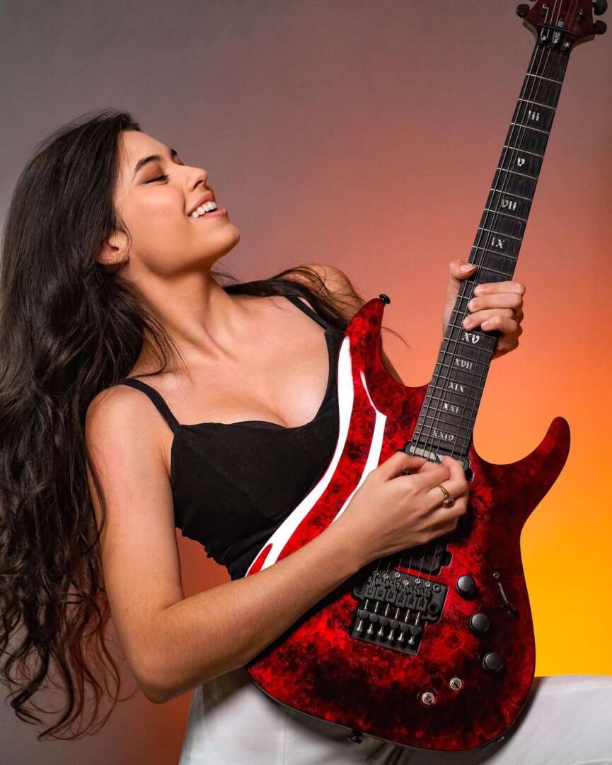 Unveiling the Talented Larissa Liveir: A Rising Star in the Music World ...